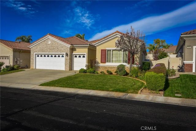 956 Gleneagles, Beaumont, CA 92223