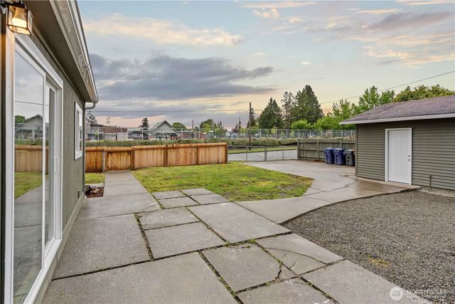 5401 S K Street, Tacoma, WA 98408