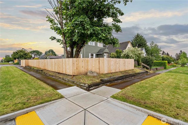 5401 S K Street, Tacoma, WA 98408