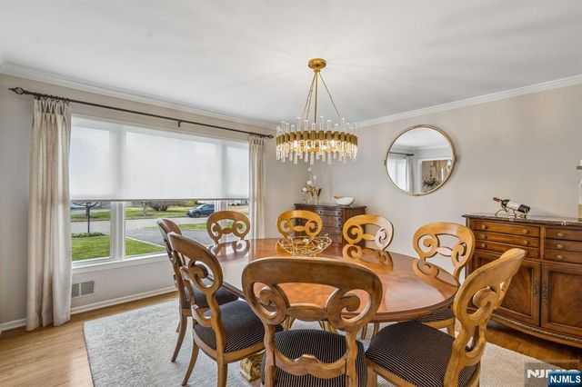 2 Barnstable Court, Morris Township, NJ 07960