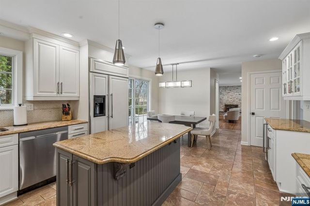 2 Barnstable Court, Morris Township, NJ 07960