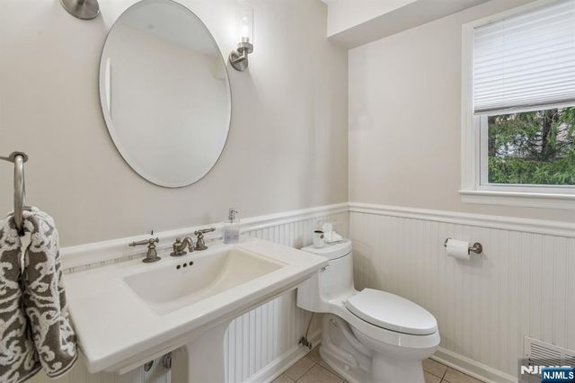 2 Barnstable Court, Morris Township, NJ 07960