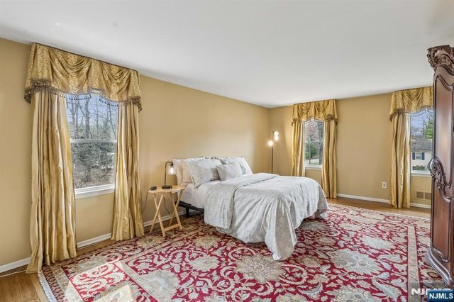 2 Barnstable Court, Morris Township, NJ 07960