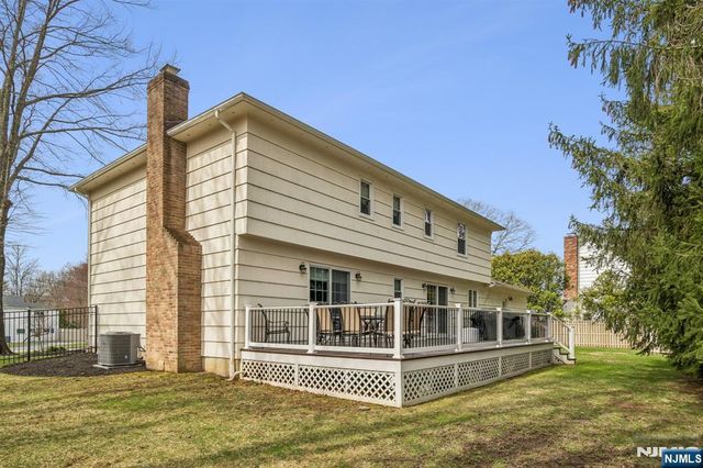 2 Barnstable Court, Morris Township, NJ 07960