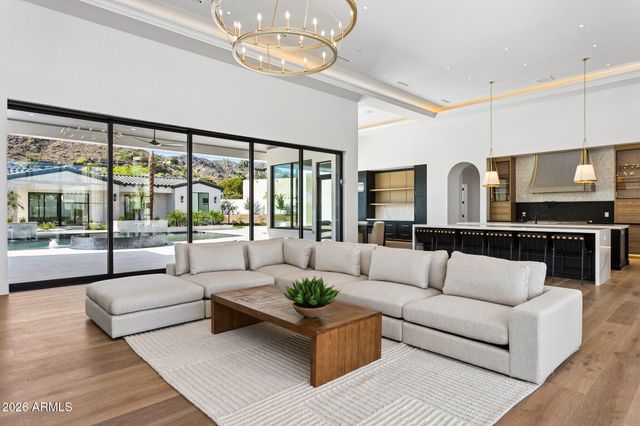 6610 N MOUNTAIN VIEW Drive, Paradise Valley, AZ 85253