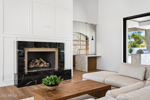 6610 N MOUNTAIN VIEW Drive, Paradise Valley, AZ 85253