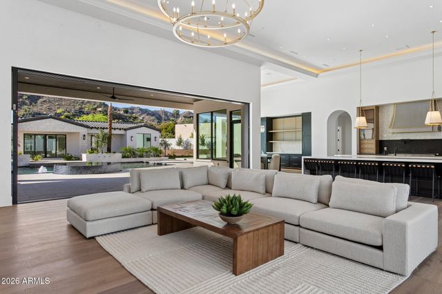 6610 N MOUNTAIN VIEW Drive, Paradise Valley, AZ 85253