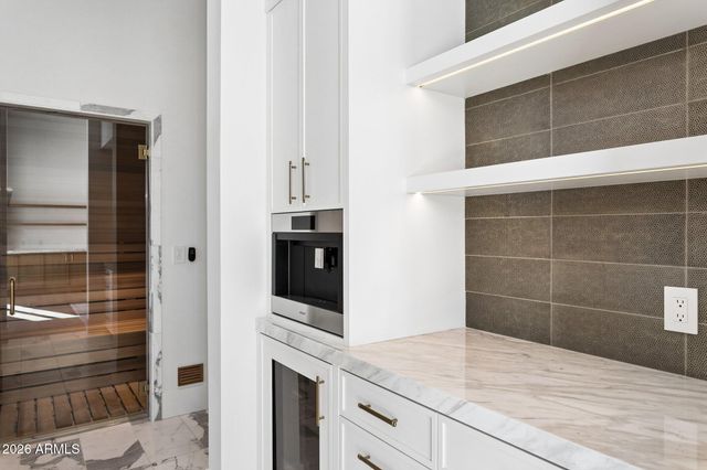 6610 N MOUNTAIN VIEW Drive, Paradise Valley, AZ 85253