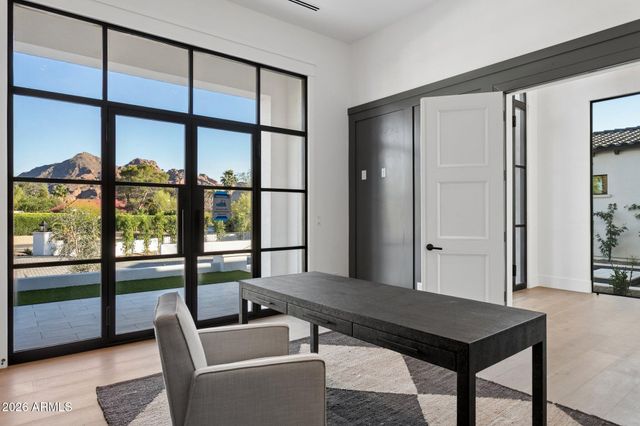 6610 N MOUNTAIN VIEW Drive, Paradise Valley, AZ 85253