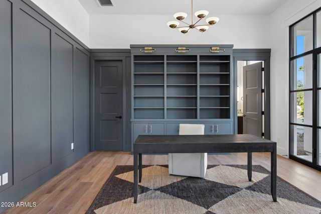 6610 N MOUNTAIN VIEW Drive, Paradise Valley, AZ 85253