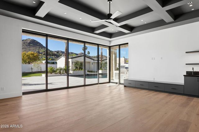 6610 N MOUNTAIN VIEW Drive, Paradise Valley, AZ 85253