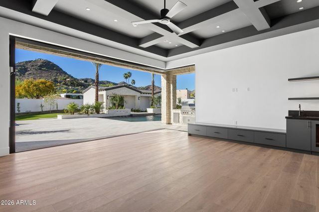 6610 N MOUNTAIN VIEW Drive, Paradise Valley, AZ 85253