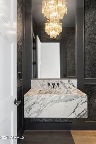 6610 N MOUNTAIN VIEW Drive, Paradise Valley, AZ 85253