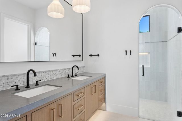 6610 N MOUNTAIN VIEW Drive, Paradise Valley, AZ 85253