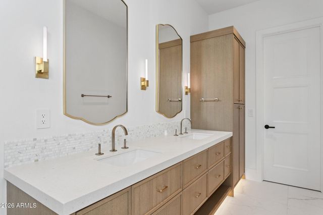 6610 N MOUNTAIN VIEW Drive, Paradise Valley, AZ 85253