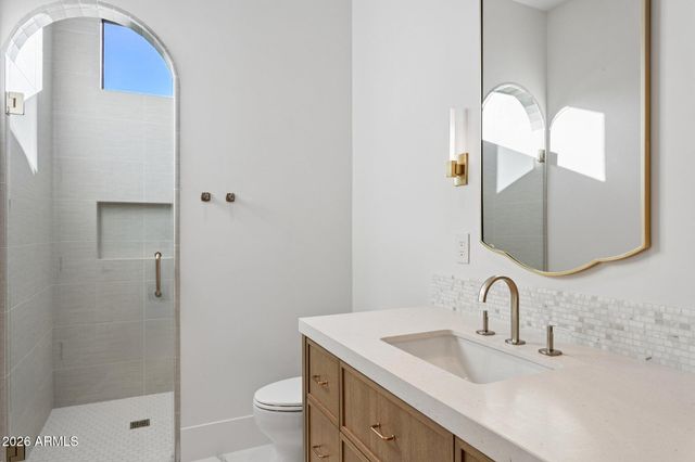 6610 N MOUNTAIN VIEW Drive, Paradise Valley, AZ 85253