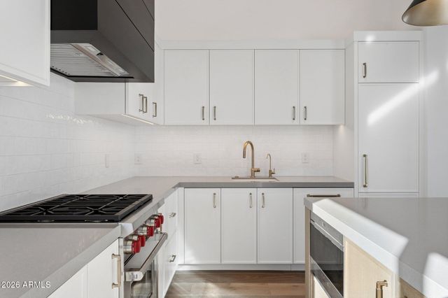 6610 N MOUNTAIN VIEW Drive, Paradise Valley, AZ 85253