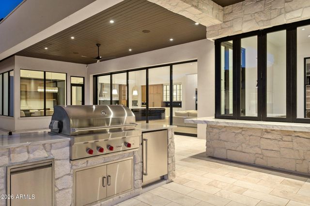 6610 N MOUNTAIN VIEW Drive, Paradise Valley, AZ 85253