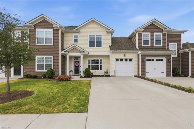 1916 Dobson CT, Chesapeake, VA 23322