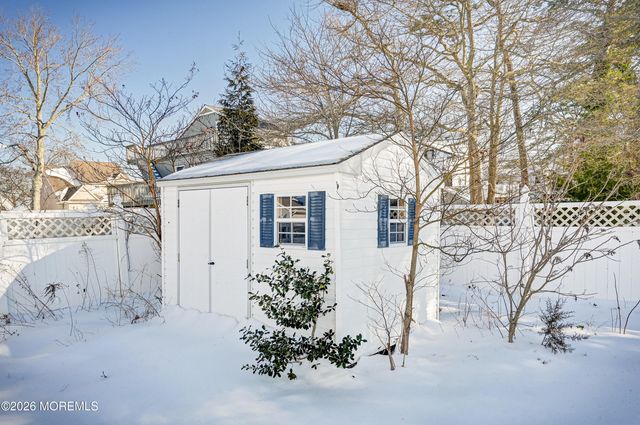 821 Bunnell Street, Lanoka Harbor, NJ 08734