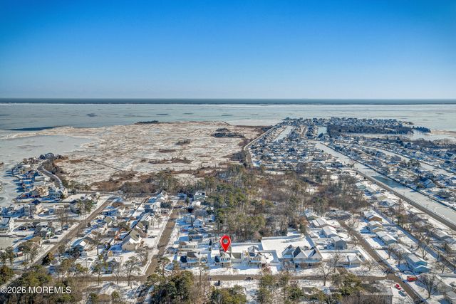 821 Bunnell Street, Lanoka Harbor, NJ 08734