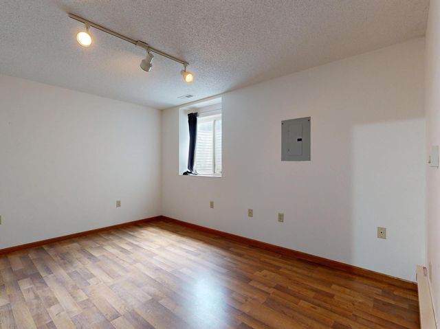 1229 Clarence Street, Saint Paul, MN 55106