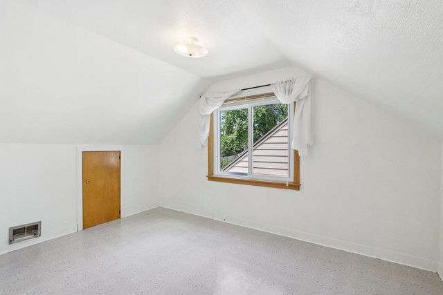3309 N 90th STREET, Milwaukee, WI 53222
