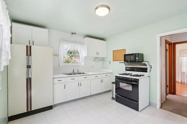 3309 N 90th STREET, Milwaukee, WI 53222