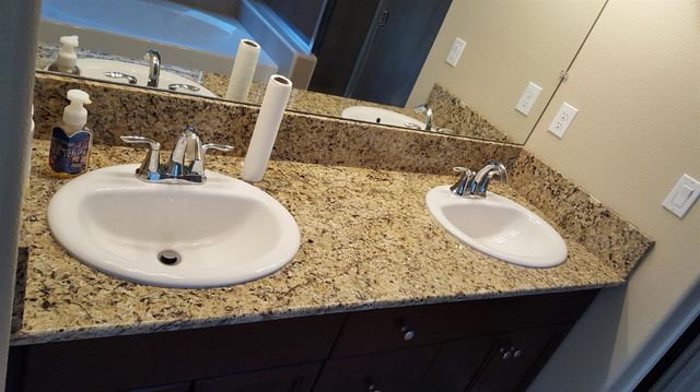 3416 Carmelita Avenue, Clovis, CA 93619