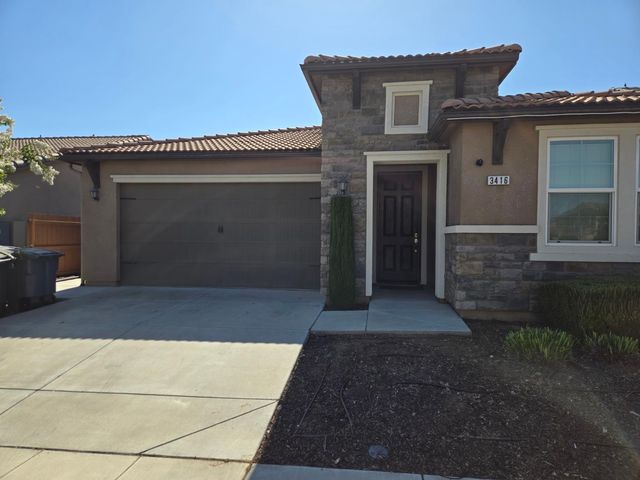 3416 Carmelita Avenue, Clovis, CA 93619
