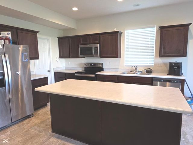 6951 Sonora Boulevard, Brownsburg, IN 46112