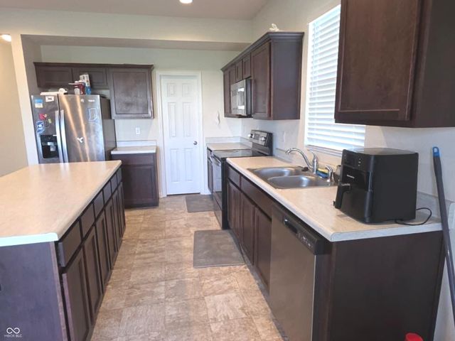 6951 Sonora Boulevard, Brownsburg, IN 46112