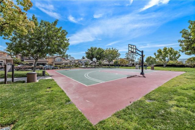 27672 Daisyfield, Laguna Niguel, CA 92677