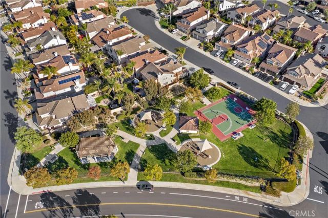 27672 Daisyfield, Laguna Niguel, CA 92677