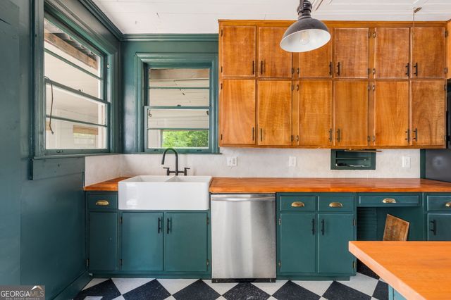 342 Rogers Avenue, Macon, GA 31204