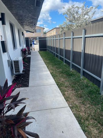880 NW 8th Avenue, Pompano Beach, FL 33060