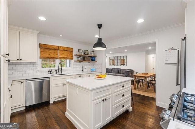 935 Wordsworth Drive, Roswell, GA 30075