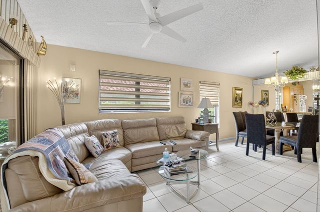 6234 Pointe Regal Circle, Delray Beach, FL 33484