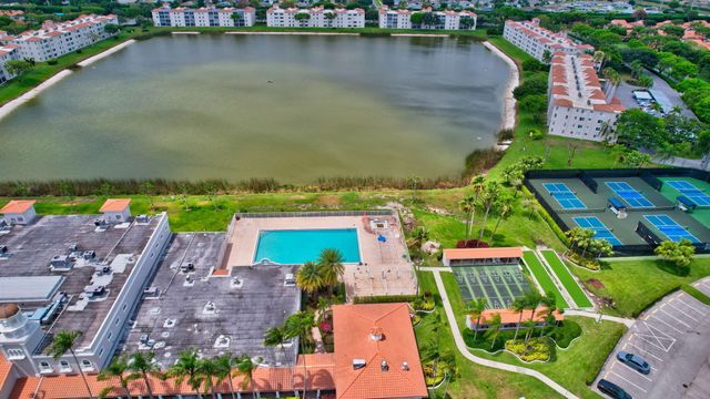 6234 Pointe Regal Circle, Delray Beach, FL 33484