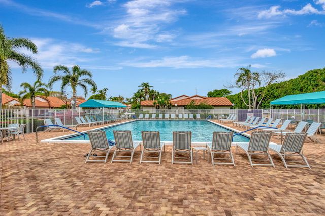 6234 Pointe Regal Circle, Delray Beach, FL 33484