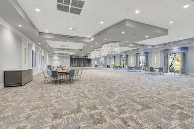 6234 Pointe Regal Circle, Delray Beach, FL 33484