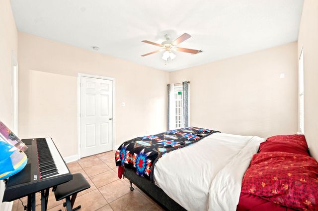 3219 Sapphire Star Drive, Houston, TX 77082