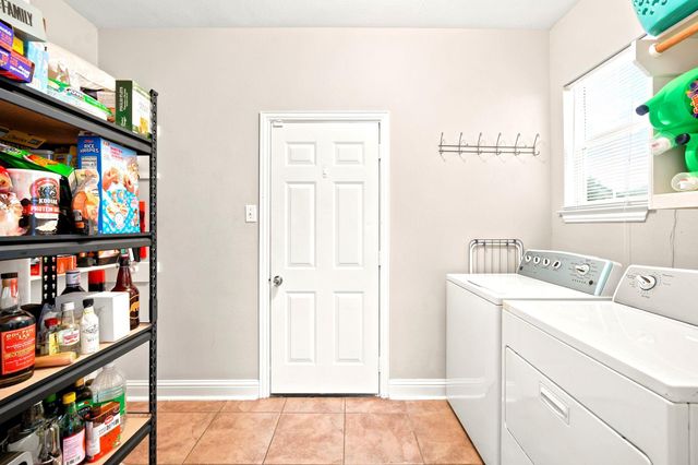 3219 Sapphire Star Drive, Houston, TX 77082
