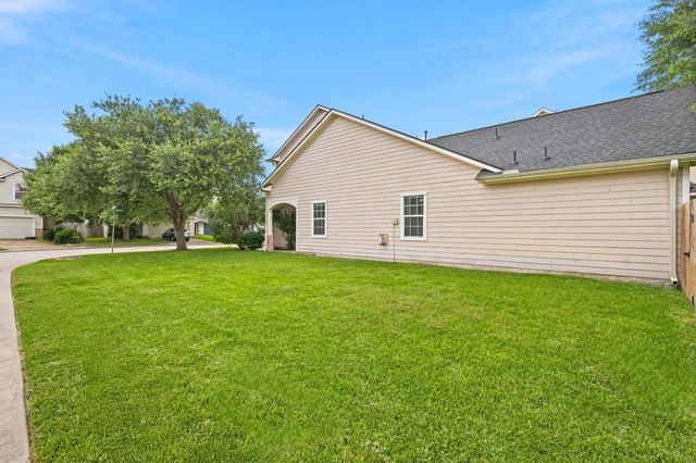 3219 Sapphire Star Drive, Houston, TX 77082