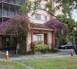 20850 San Simeon Way 408-5, Miami, FL 33179