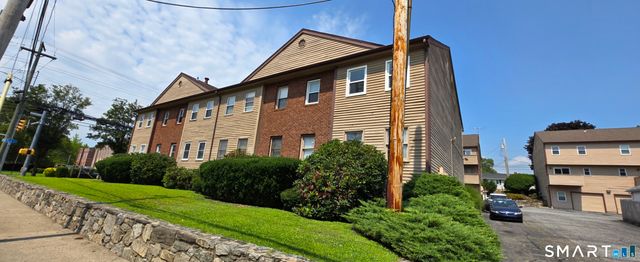 1300 Capitol Avenue C, Bridgeport, CT 06606
