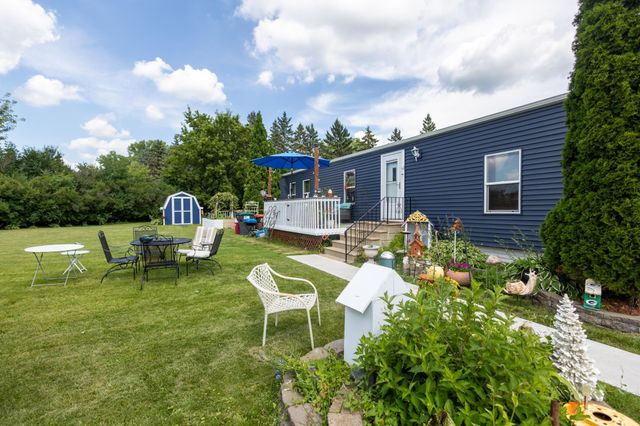 2713 Benlana Court, Maplewood, MN 55119