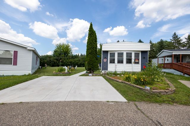 2713 Benlana Court, Maplewood, MN 55119