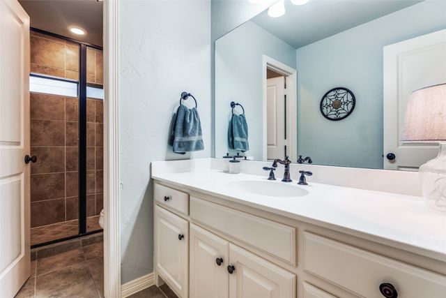 2242 Forest Hollow Park, Dallas, TX 75228