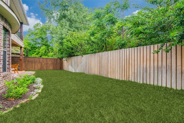 2242 Forest Hollow Park, Dallas, TX 75228